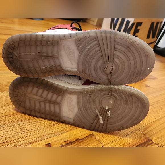 Nike Air Jordan 1 High OG SP Across The Spiderverse Spiderman 6.5Y - Picture 4 of 7